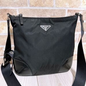 《美品》PRADA(プラダ)ショルダーバック
