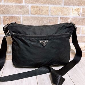 《美品》PRADA(プラダ)ショルダーバック
