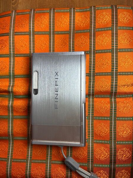 FUJIFILM FINEPIX Z2 デジカメ CCD