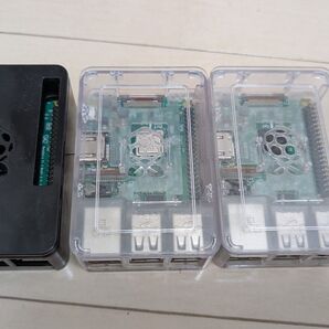 Raspberry Pi3 Model B 3個セット 黒1個 透明2個