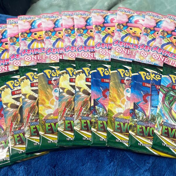 ワンピースカード「日本版」&ポケモンカード「海外版」12パックセッット!!別売り可能