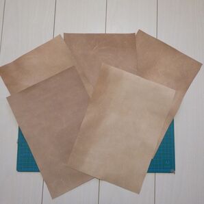 イタリアンレザー 床革 ハギレ 5枚+おまけ