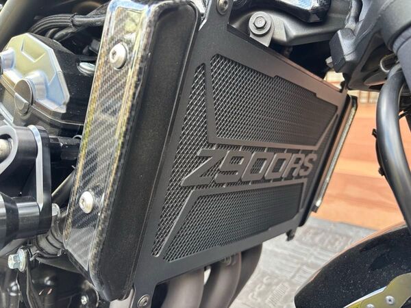 先着3個!カワサキ KAWASAKI 2021年〜モデル Z900RS(CAFE・SE)カワサキ社外ラジエーターコアガード カバー