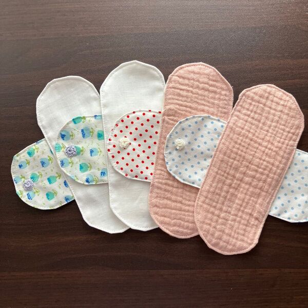 79 おりもの用布ナプキン お股を冷えから守る 白色ダブルガーゼとぽこぽこ肌触りのダブルガーゼのセット