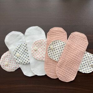 83 おりもの用布ナプキン お股を冷えから守る 医療用オオサキメディカルのリント布といちごミルク色ダブルガーゼのセット