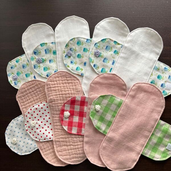 79 おりもの用布ナプキン お股を冷えから守る 白色ダブルガーゼとぽこぽこ肌触りのダブルガーゼのセット 超お買得です!