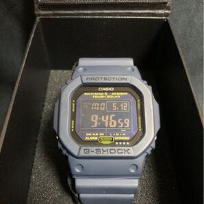 美品 CASIO G-SHOCK GW-M5610-NV-2JF ソーラー マルチバンド6 人気のネイビー 稼働