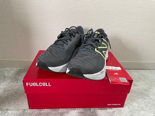【1点限定】ニューバランス ランニングシューズ FuelCell Propel v4 CC4 MFCPRCC4-2E