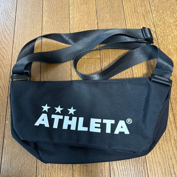 ATHLETA ショルダーバッグ ブラック