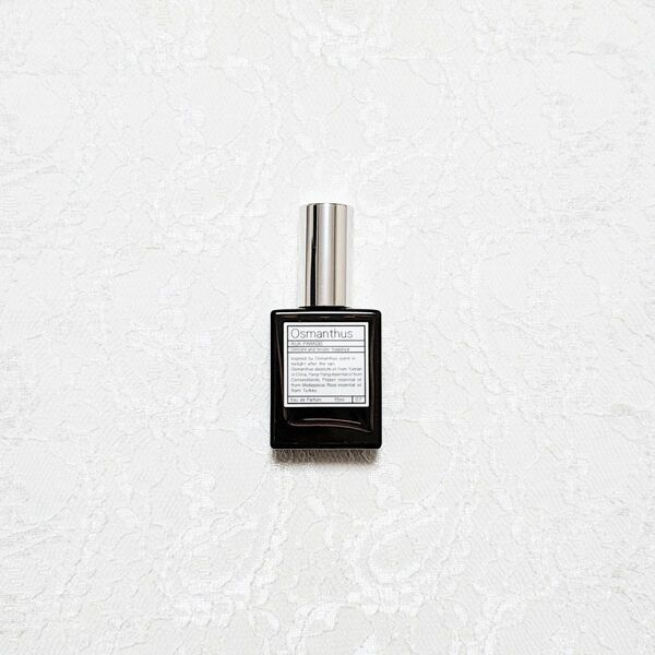 AUX PARADIS オゥパラディ オスマンサス オードパルファム 15ml