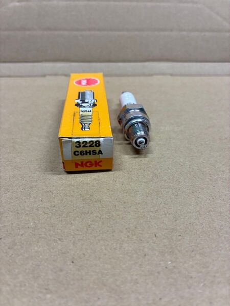 NGK スパークプラグ 3228 C6HSA