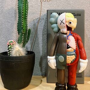 カウズKaws Ornaments Original Fakeフィギュア