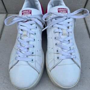 ★洗濯済み『アディダス』adidas★レディース★スニーカー24㎝ スタンスミス