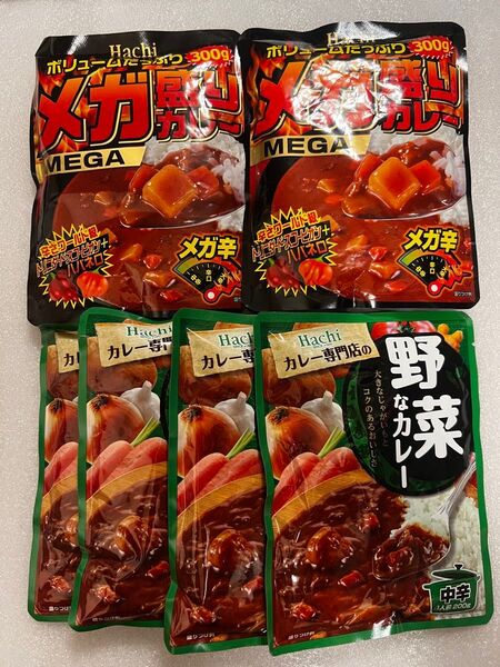 ハチ食品 野菜なカレー 中辛 200g×4袋 メガ盛りカレー メガ辛 300g×2袋