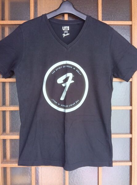 ユニクロ コラボ Tシャツ Fender Mサイズ ブラック