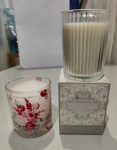 LAURA ASHLEY ローラアシュレイ アロマキャンドル2個セット