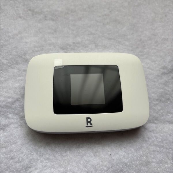 【新品同様】Rakuten WiFi Pocket Platinum