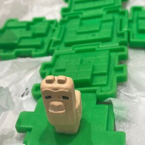 マイクラ マクドナルド ハッピーセット 草ブロックとラマ