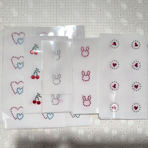 手芸材料 ラインストーン アイロン接着シール 布 まとめ売り デコ ハート うさぎ さくらんぼ 手芸用品整理中