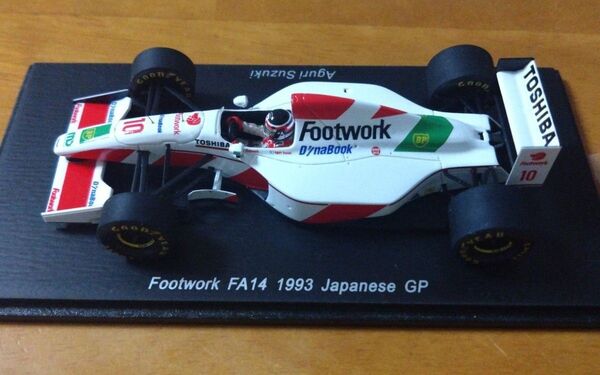 Racing on特注 スパーク 1/43 フットワーク FA14 鈴木亜久里
