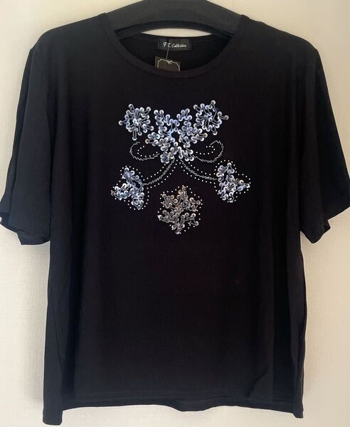 FT Collection ビーズ装飾ブラックTシャツ M-Lサイズ新品タグ付き