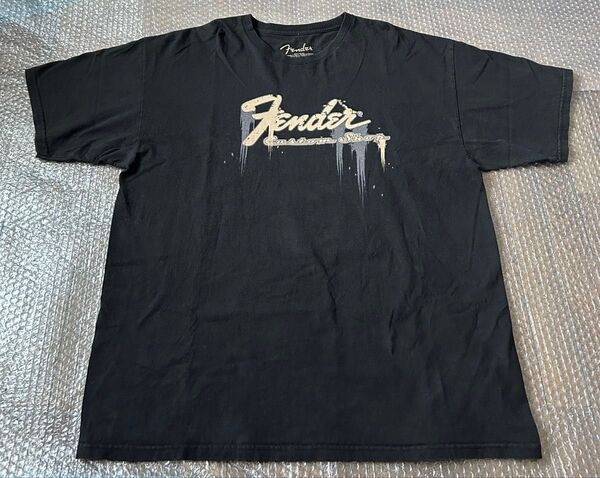 Fender フェンダー 半袖Tシャツ ギタープリント 黒 アメリカ古着 サイズXL