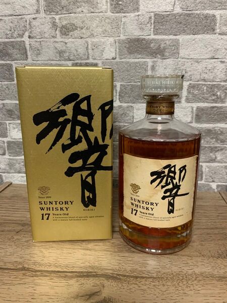 SUNTORY HIBIKI WHISKYサントリーウイスキー 響17年 裏ゴールドラベル 箱入り