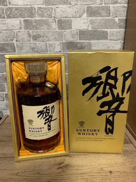 SUNTORY WHISKY HIBIKI サントリー ウイスキー 響 裏 ゴールドラベル17年 古酒 箱付