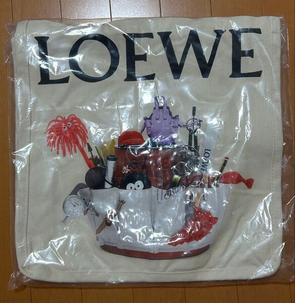 LOEWE ロエベ トート クラフテッド ワールド 原宿 表参道 ノベルティ 限定 堀田真由 チャーム付き