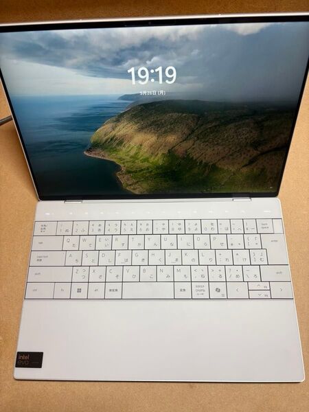 Dell XPS 13 シルバー 32GB RAM ストレージ 1TB