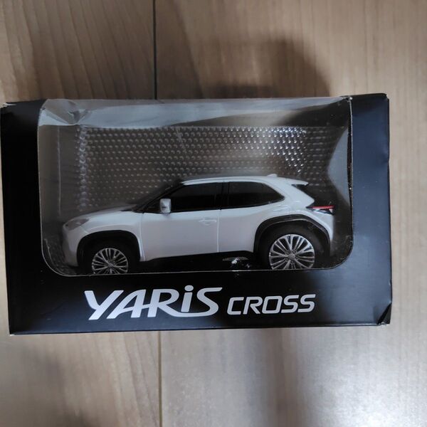 トヨタ ヤリスクロス プルバックカー
