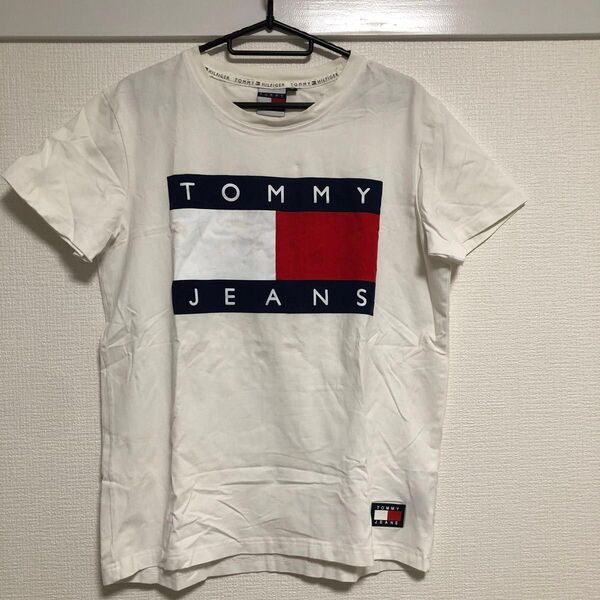 TOMMY JEANS Tシャツ ロゴ オフホワイト L