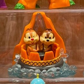 【新品・未使用】上海ディズニー 限定 アトラクション フィギュア チップ デール