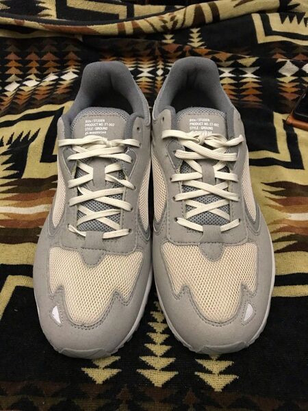 810s/STUDEN GROUND スニーカー