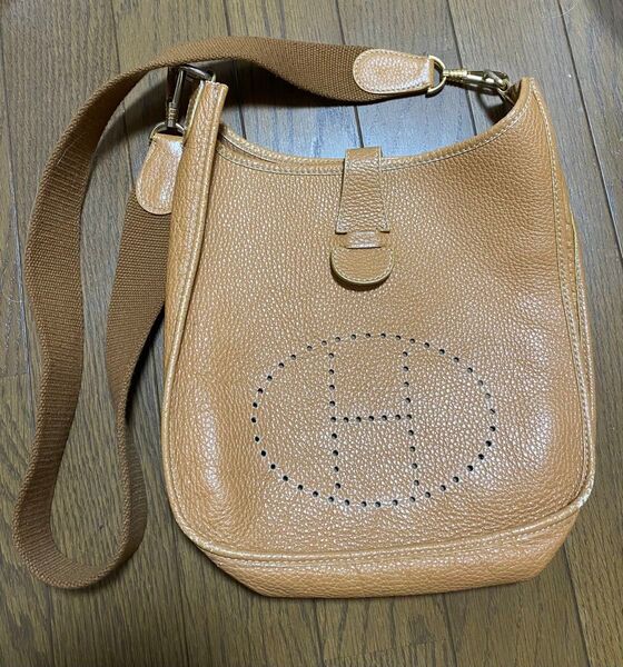 HIGH-CLASS MILANO MADE IN ITALYショルダーバッグ