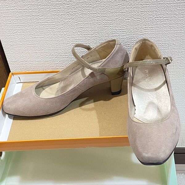 ペダラ アシックスウォーキング パンプス ベージュ 23cm