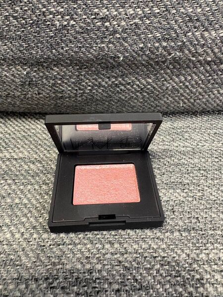 【美品】NARS ハードワイヤードアイシャドー 5344 FIRENZE