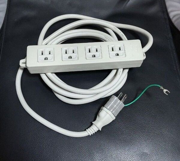 電源タップ 延長コード 4口 3m