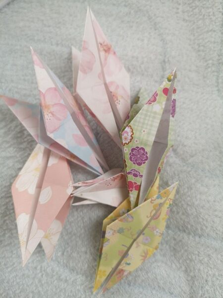 ハンドメイド サクラ、花柄 折り鶴 まとめ売り 160羽