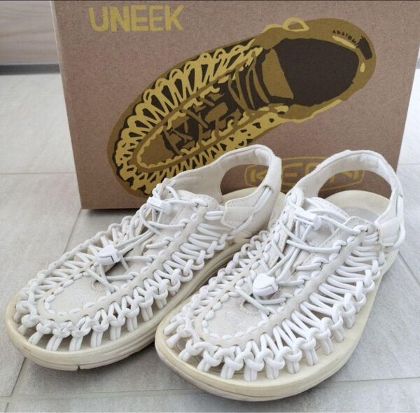 キーン KEEN UNEEK ホワイト サンダル