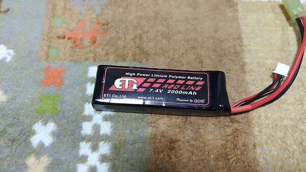 中古 リポバッテリー ジャンク 7.4V 2000Ah 電動ガン用