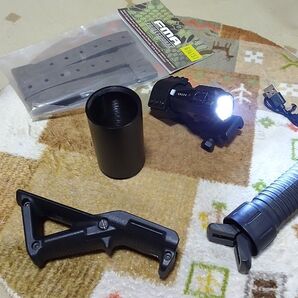 R エアガン アクセサリー詰め合わせ ライト他 バラ売り不可 一部ジャンク