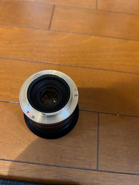 Samyang 12mm F2.0 NCS CS(ソニーEマウント用) APS-C対応レンズ・外装ともに非常にきれいな状態です