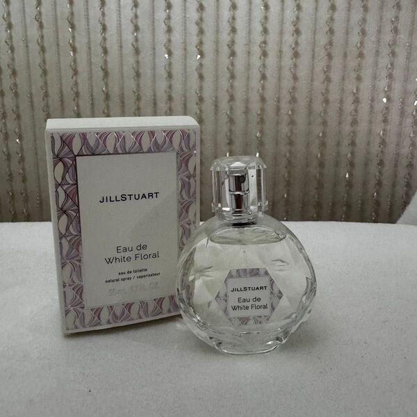 JILL STUART Eau de White Floral 50ml