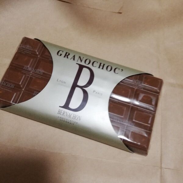 値段 1枚 板チョコ お菓子 フランス タブレット チョコレート ベルナシオン GRANOCHOC グラノショック パリ