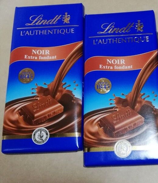 価格の相談は不可 100g 2枚 リンツ お菓子 チョコレート NOIR Extra fondant タブレット 板チョコ