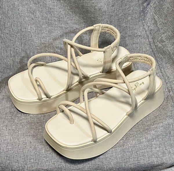 厚底 ストラップレザーサンダル アイボリー M