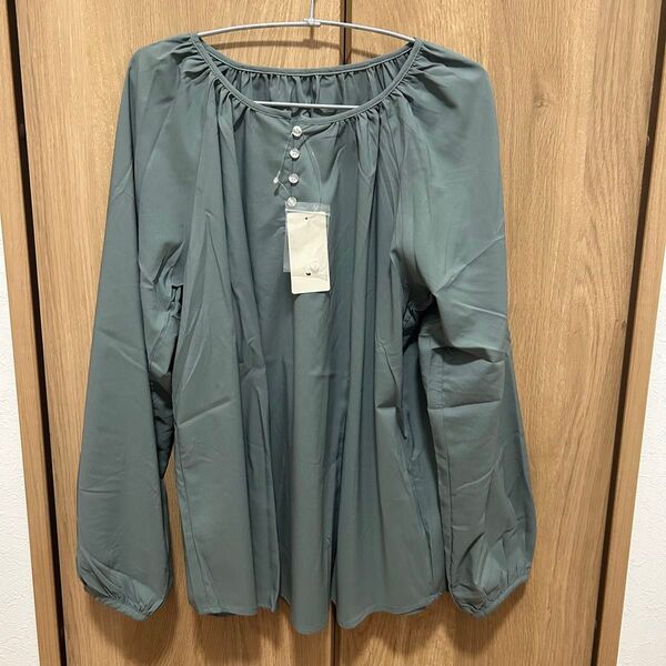 【未使用】タグ付き ブラウス くすみグリーン 長袖 Lサイズ キレイめ ニッセン