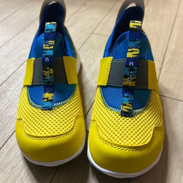c-tot キッズシューズ 19.5イエロー ブルー