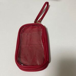 スリコ 3COINS アクスタ ケース ポーチ マルチケース スマホケース 小物入れ ポーチ ストラップ付き クリアケース レッド